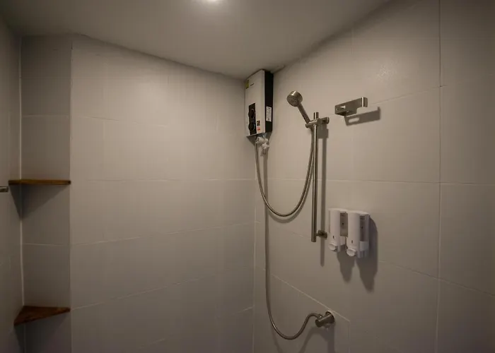 4share (adults Only) Hostel *