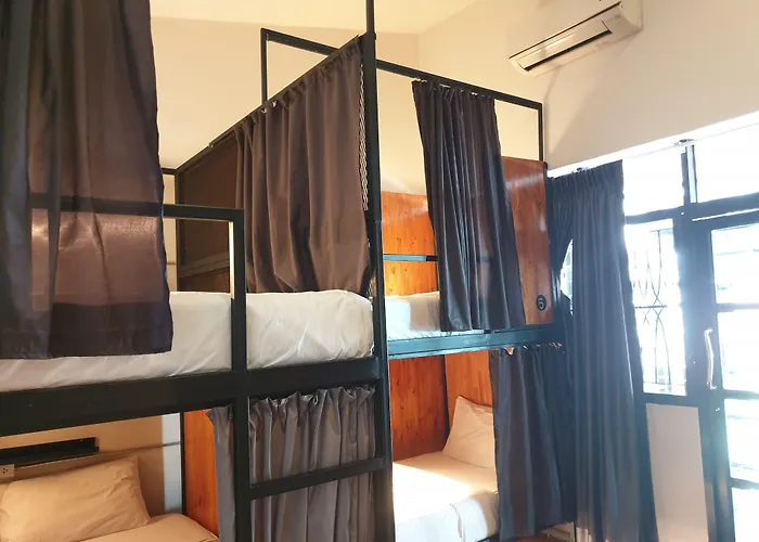 Hostel 4share (adults Only) *